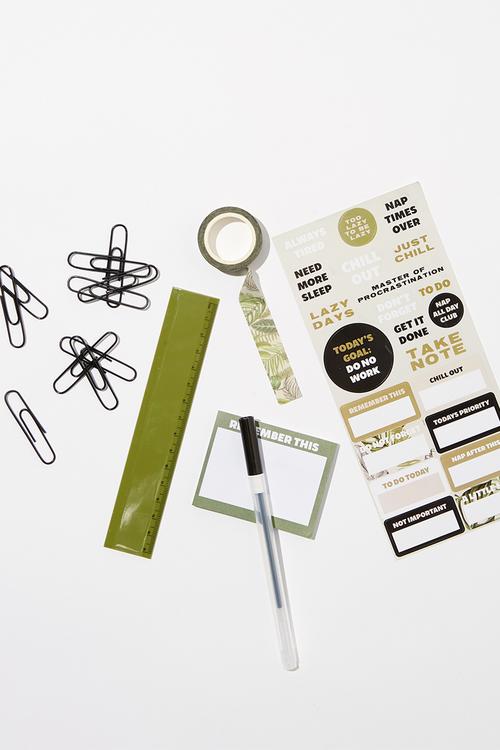 Stationery essentials pack - multi 