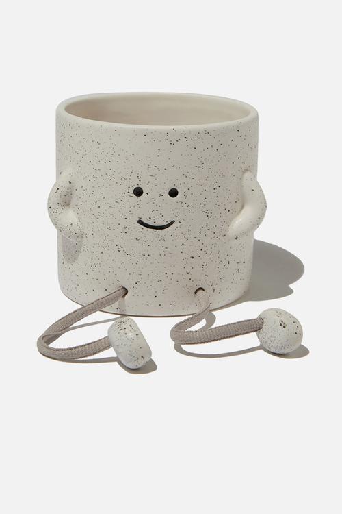 Small shaped planter - rope legs