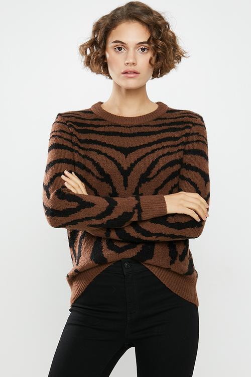 Alicia long sleeve jaquard pullover - brown & black 