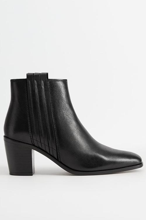 Desert ankle boot - black