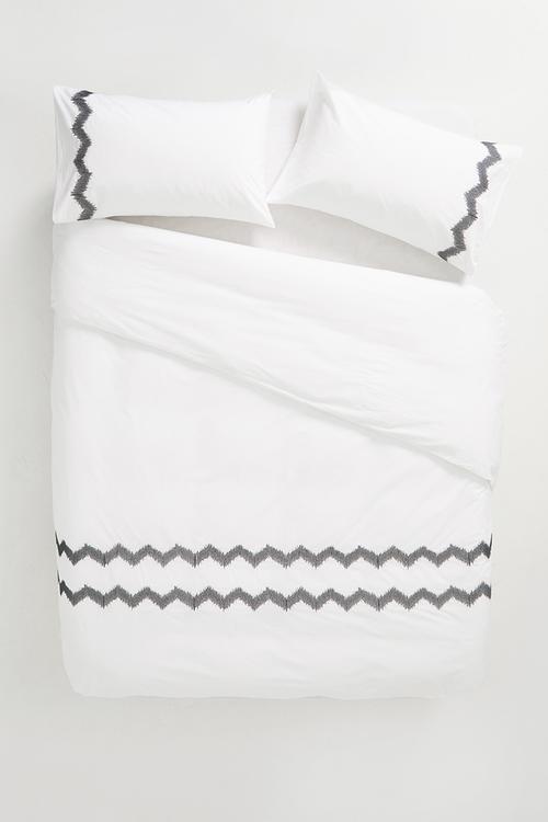 Zane embroidered cotton duvet set - white & black
