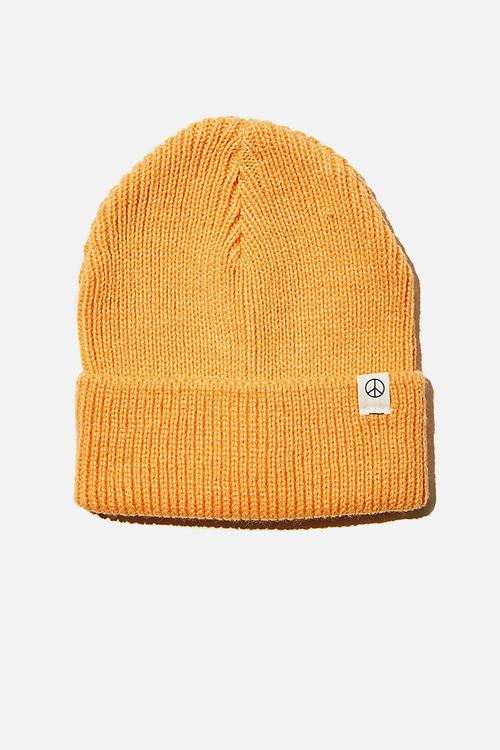 Winter knit beanie - melon pop
