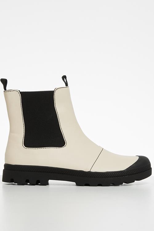 Astrid combat lug sole gusset boot - beige
