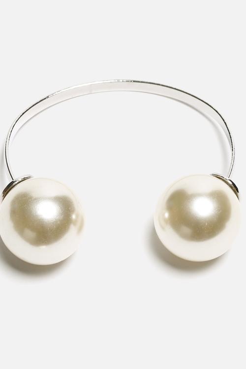 Large Pearl Bracelet