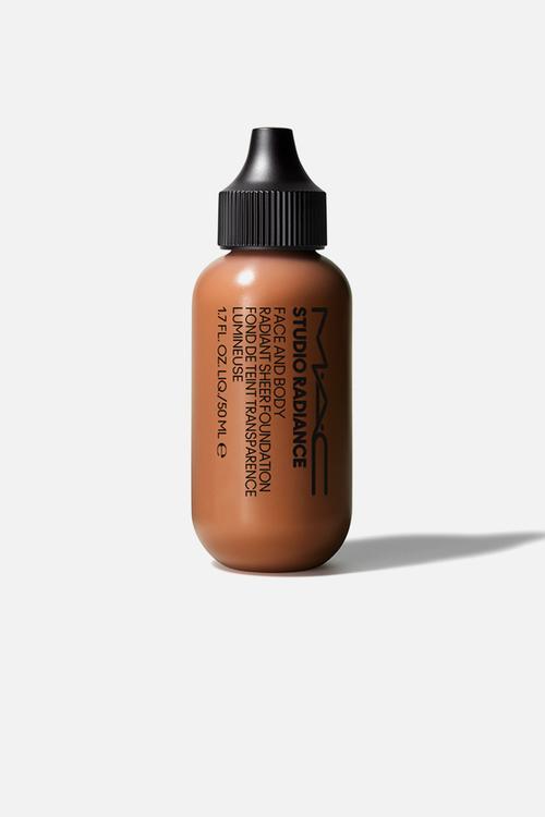 Studio Radiance Face and Body Foundation - C7 Dark
