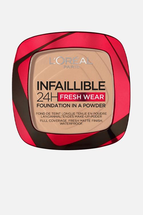 Infallible Fresh Wear Foundation in a Powder - 120 Vanilla