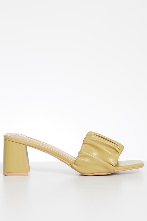 Cocoa ruched block heel mule - mustard
