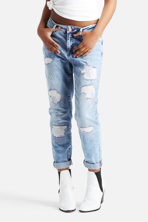 Kim Destroy Boyfriend Jeans
