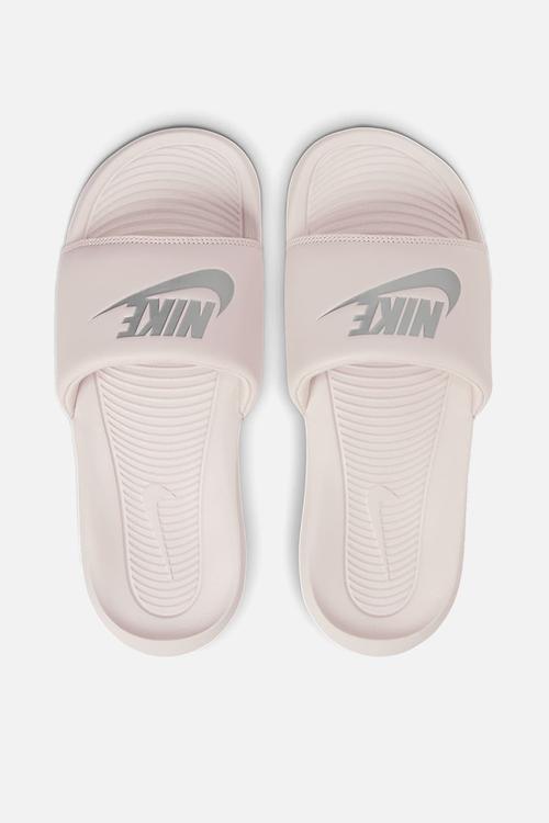 Nike victori one - barely rose/metallic silver-barely rose
