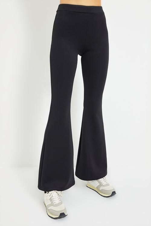Flare knitted trousers - black