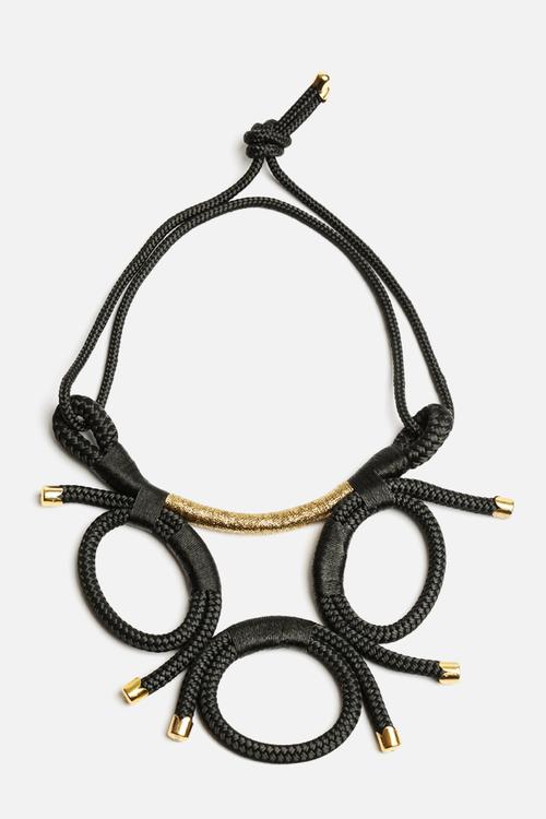 Collier Noir Necklace