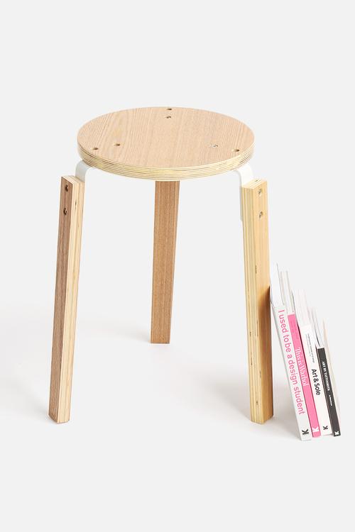 Verbia Stool