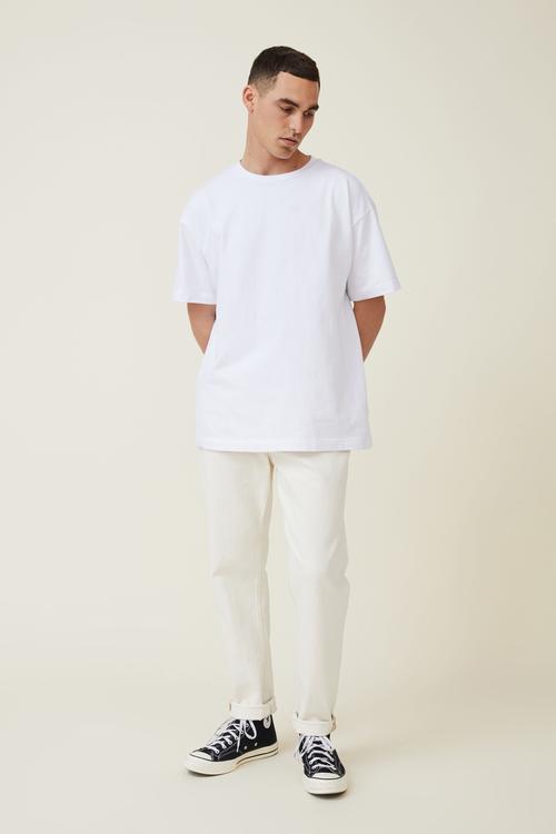 Relaxed tapered jean - neutral