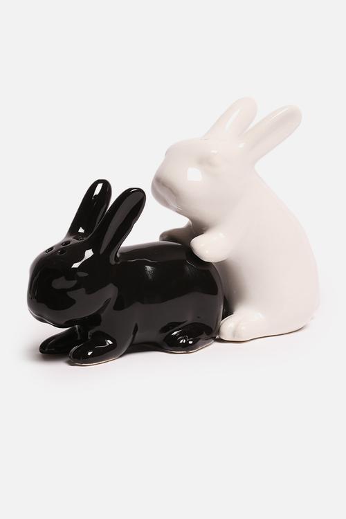 Salt & Pepper Shakers