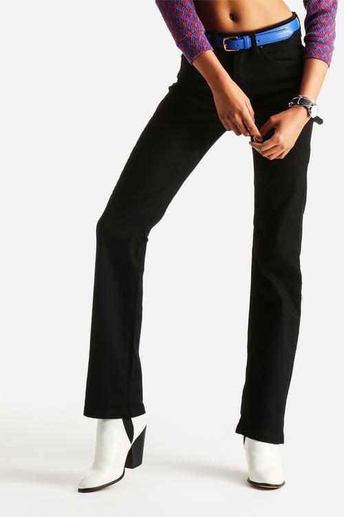 Annie Flared Jeans