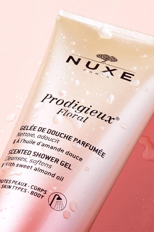 Prodigieux Floral Scented Shower Gel