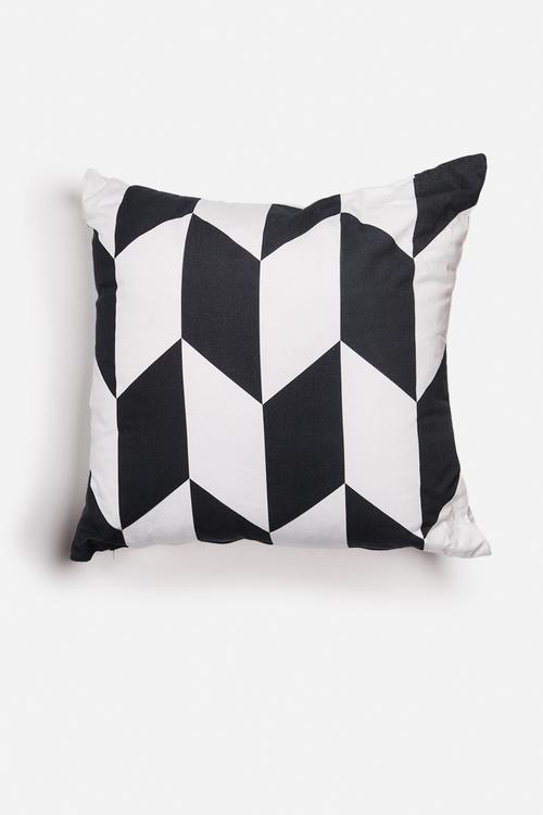 Rectangle arrows printed cushion