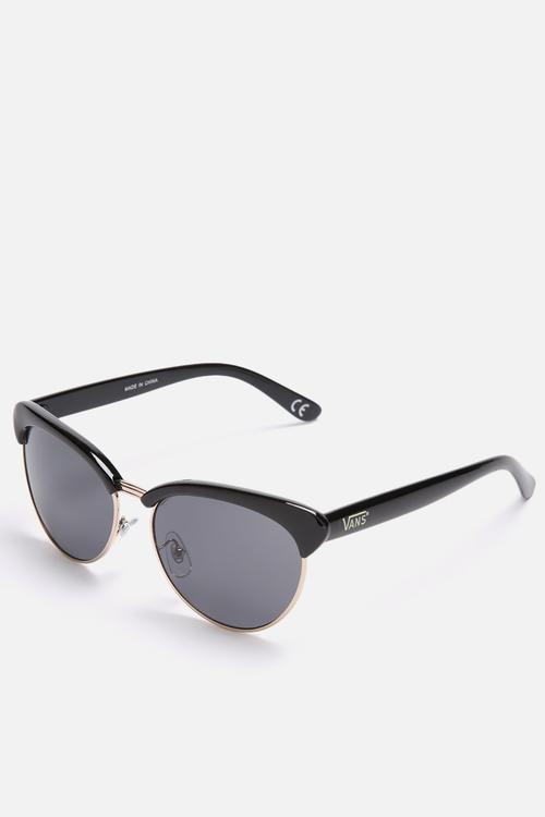 Semirimless Cat