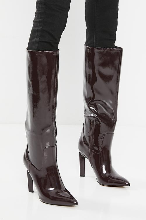 Izabel boot - bordo
