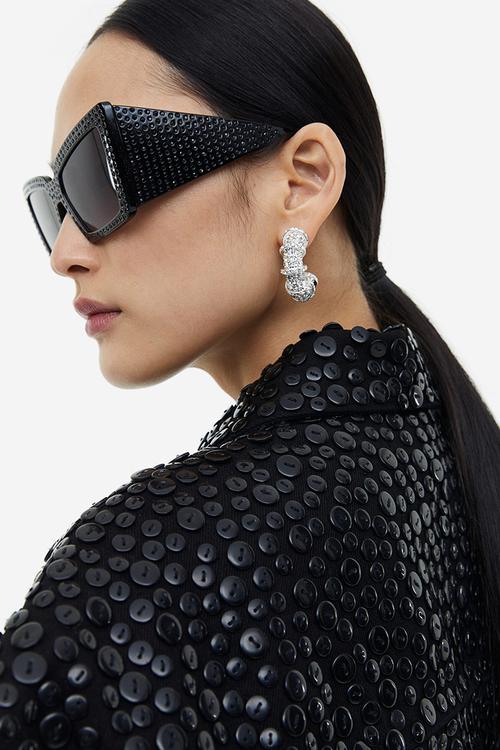 H&M Studio: Sunglasses with storage pouch - black