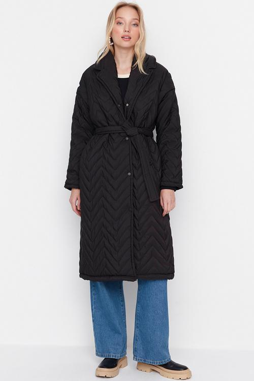 Oversize belted quilted coat - black