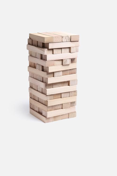 Giant toppling tower