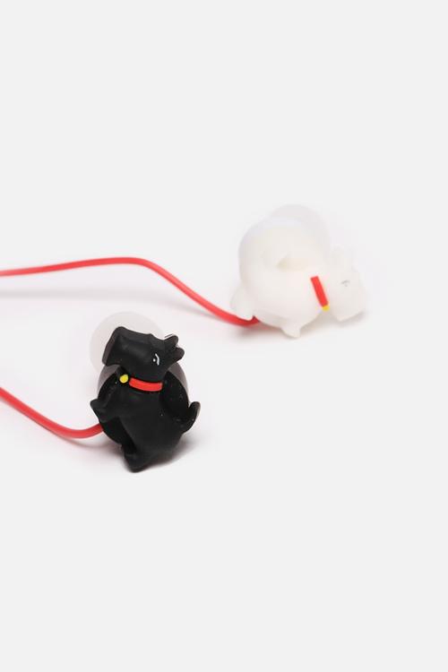 Scottie dog ear buds