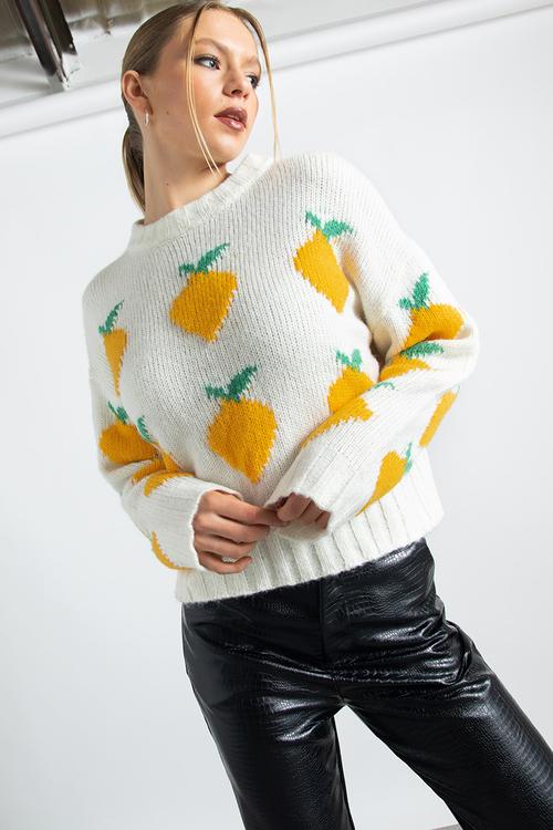 Knitted lemon jumper - cream lemon