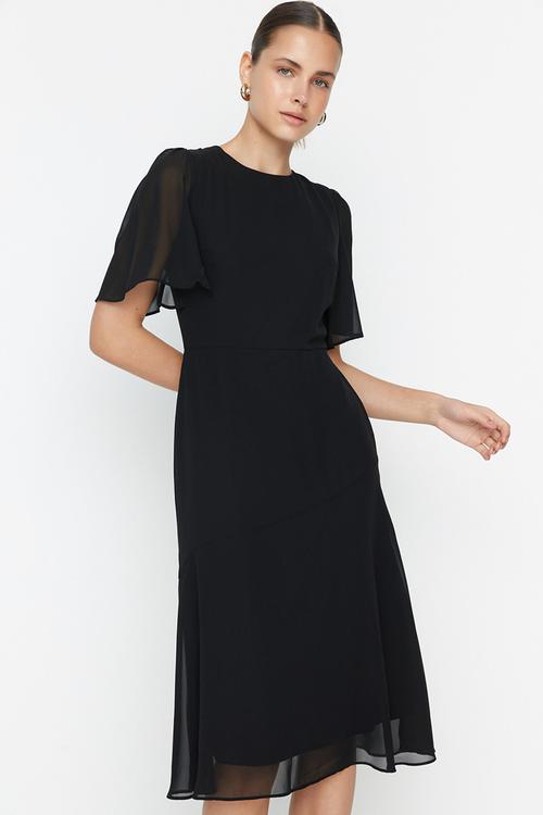 Midi A-line bell sleeve dress - black