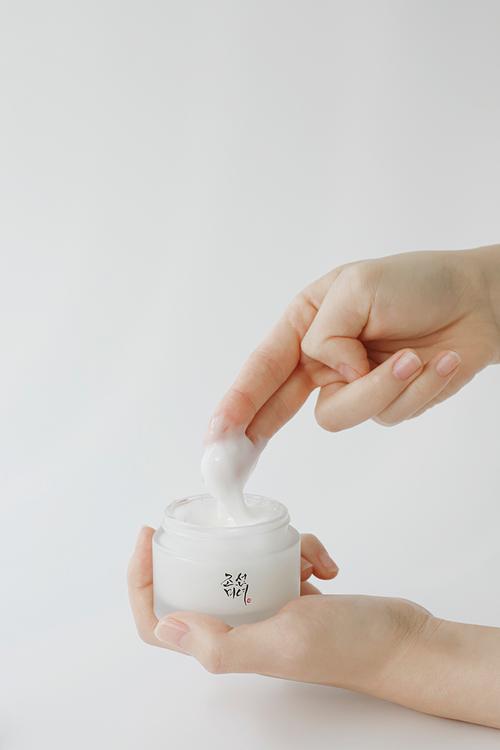 Dynasty Cream