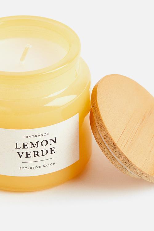 Scented candle in glass holder - yellow/lemon verde