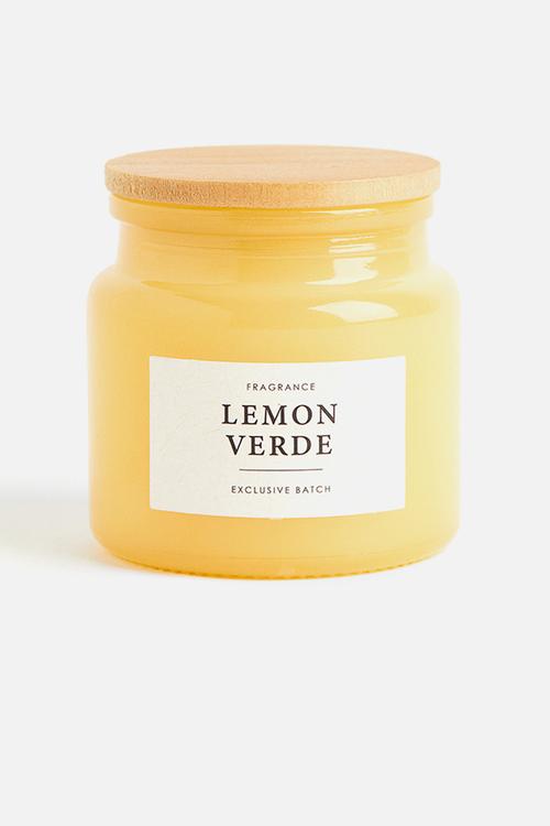 Scented candle in glass holder - yellow/lemon verde