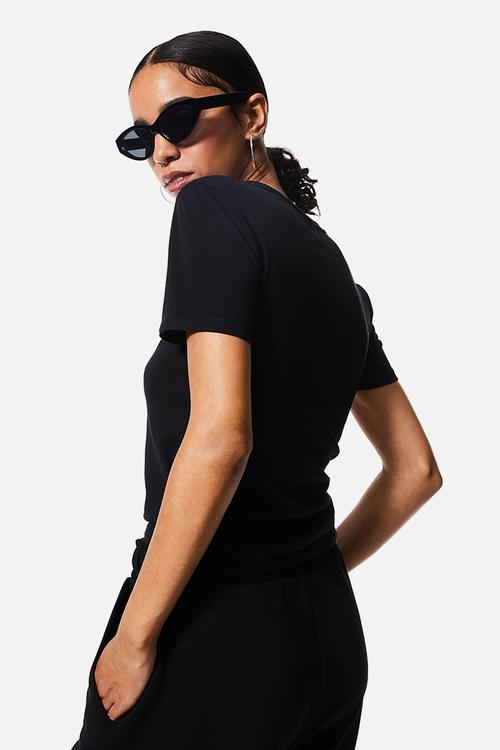 Fitted T-shirt - black
