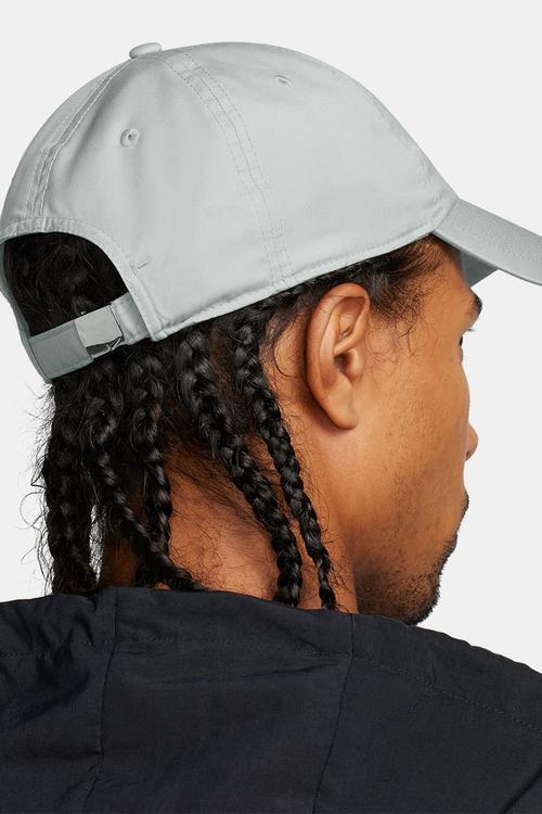 Nike Dri-FIT Club