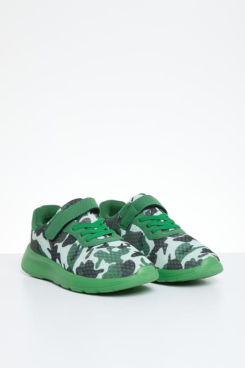 Adjustable fastener strap sneakers - camo green