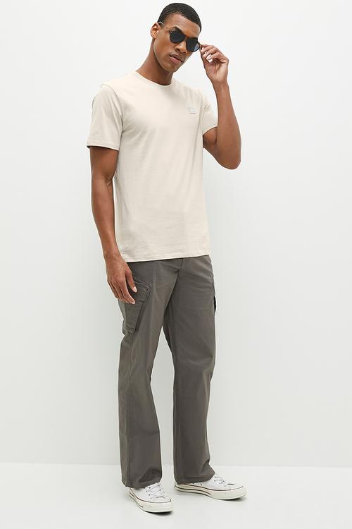 Mens urban core chest badge tee short sleeve - silver cloud