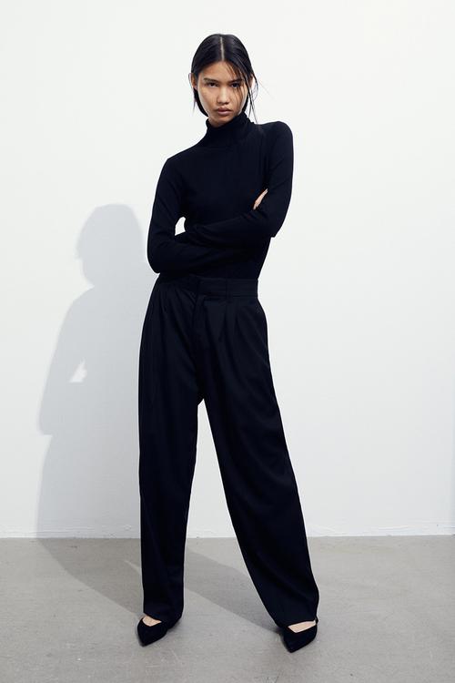 Polo-neck jumper - black