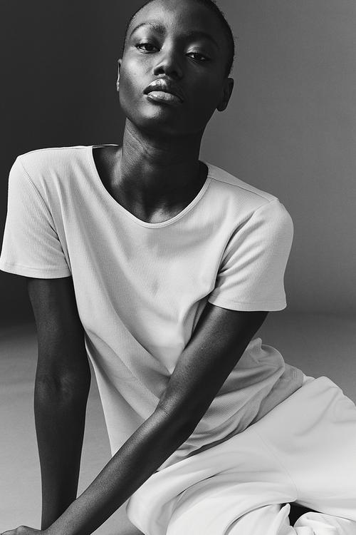 Ribbed T-shirt - light beige
