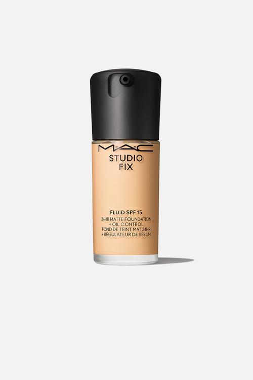 Studio Fix Fluid SPF 15 Foundation - NC15