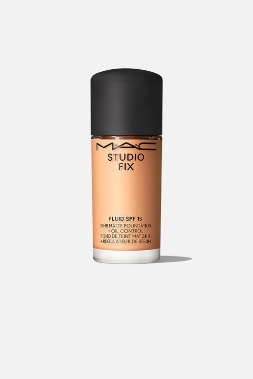 Studio Fix Fluid SPF 15 Foundation - NC25