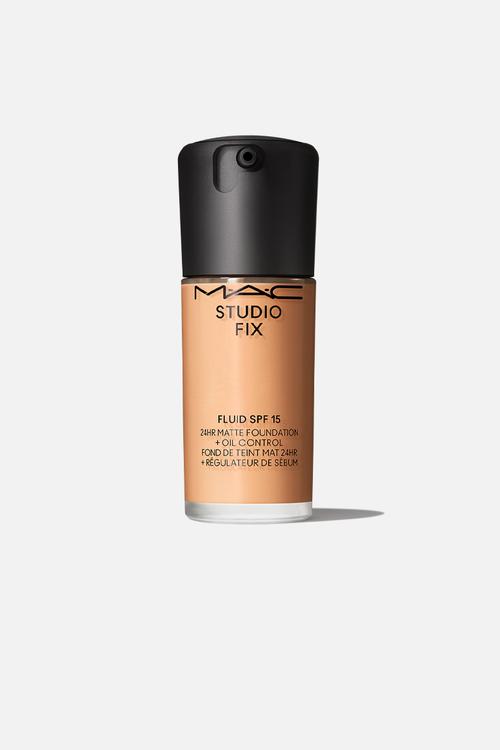 Studio Fix Fluid SPF 15 Foundation - C4.5