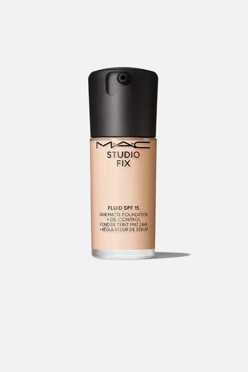 Studio Fix Fluid SPF 15 Foundation - NC10
