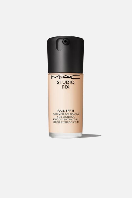Studio Fix Fluid SPF 15 Foundation - NC5