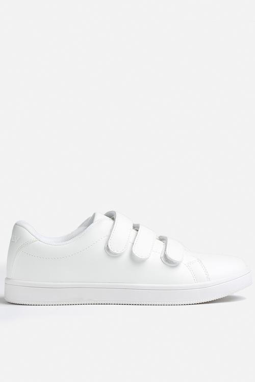 Sally Sneaker