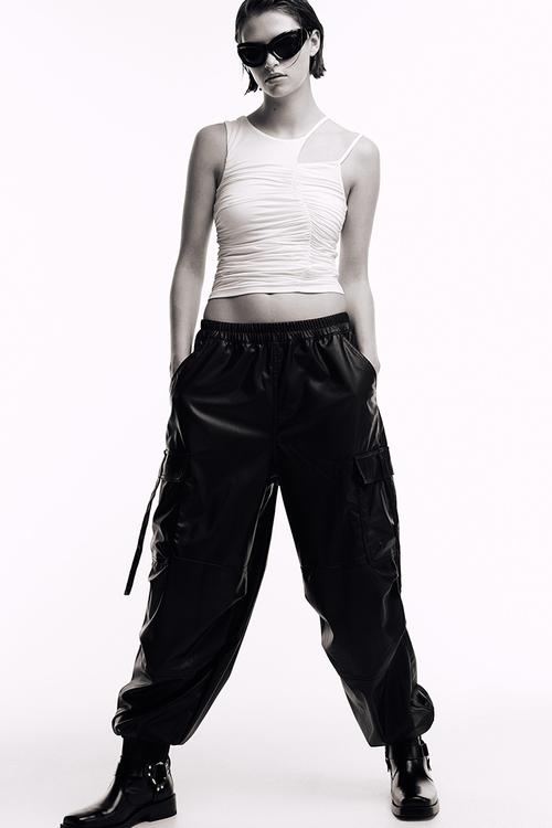 Gathered asymmetric top - cream