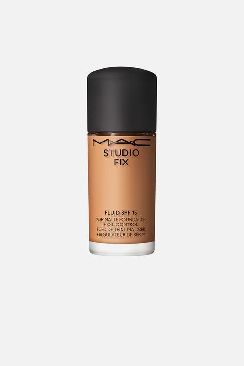 Studio FixFluid SPF 15 24HR Matte Foundation + Oil Control 15ml - NC45