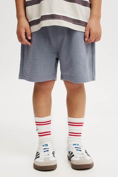 Henry slouch short - steel core