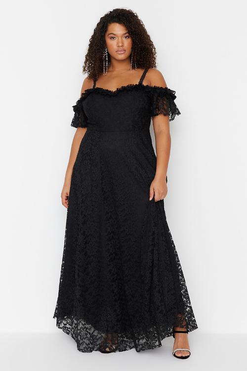 Plus size strap a-line lace maxi evening dress - black