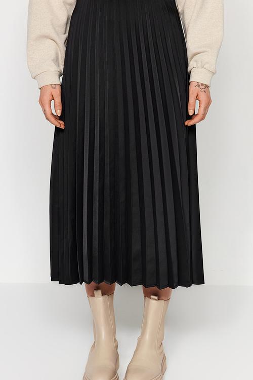 Pleat detailed satin fabric midi length woven skirt - black