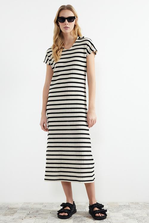 Striped Knitwear Look Polo Collar Maxi - White & Black